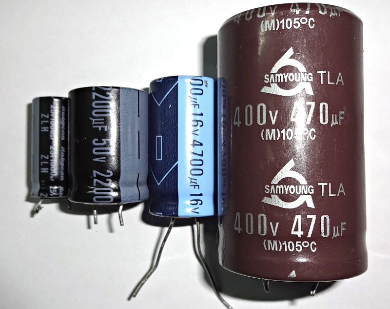 800px-Electrolytic_capacitor.jpg